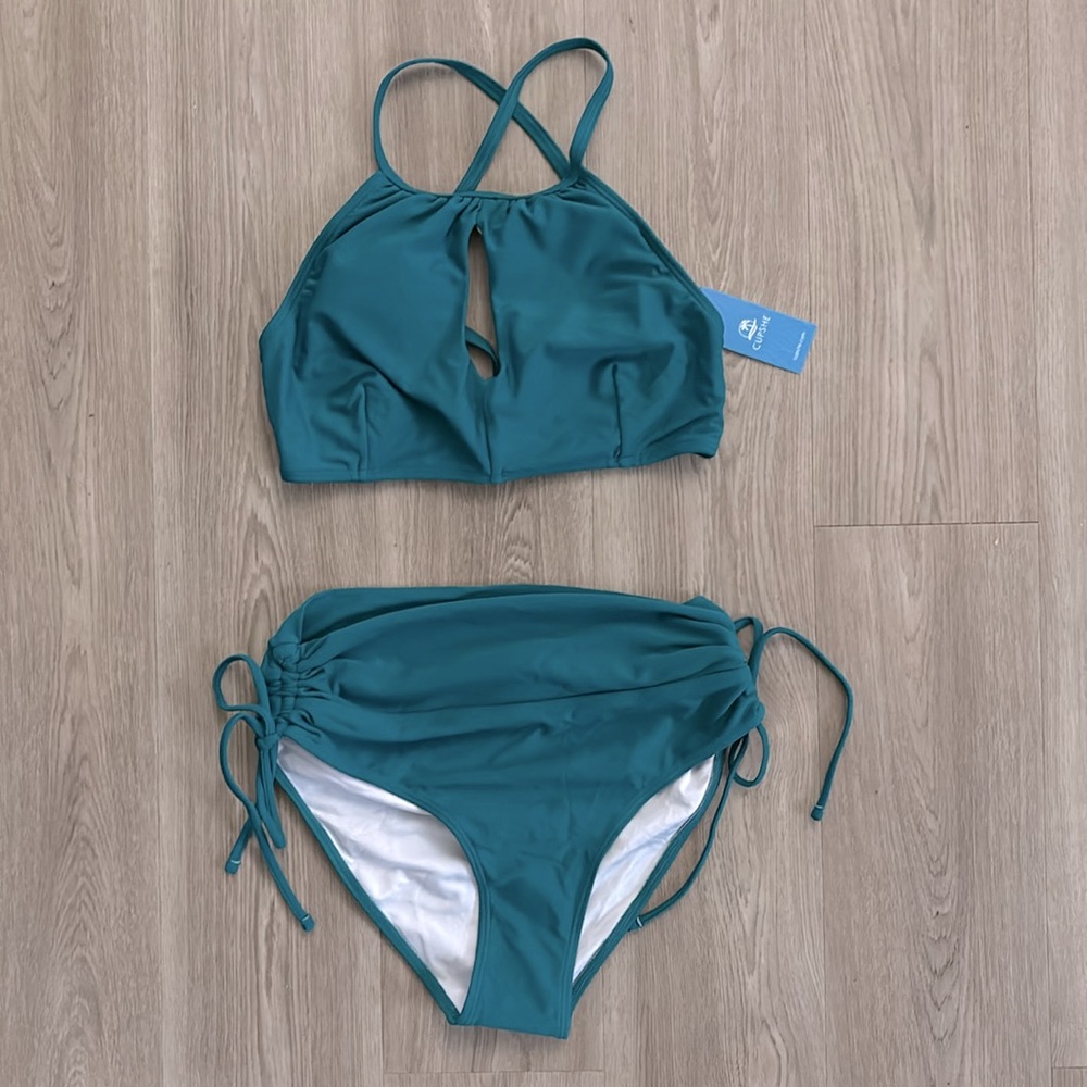 NWT Seaside Cutout Top & Ruched Drawstring Bikini Set - Picture 6 of 7